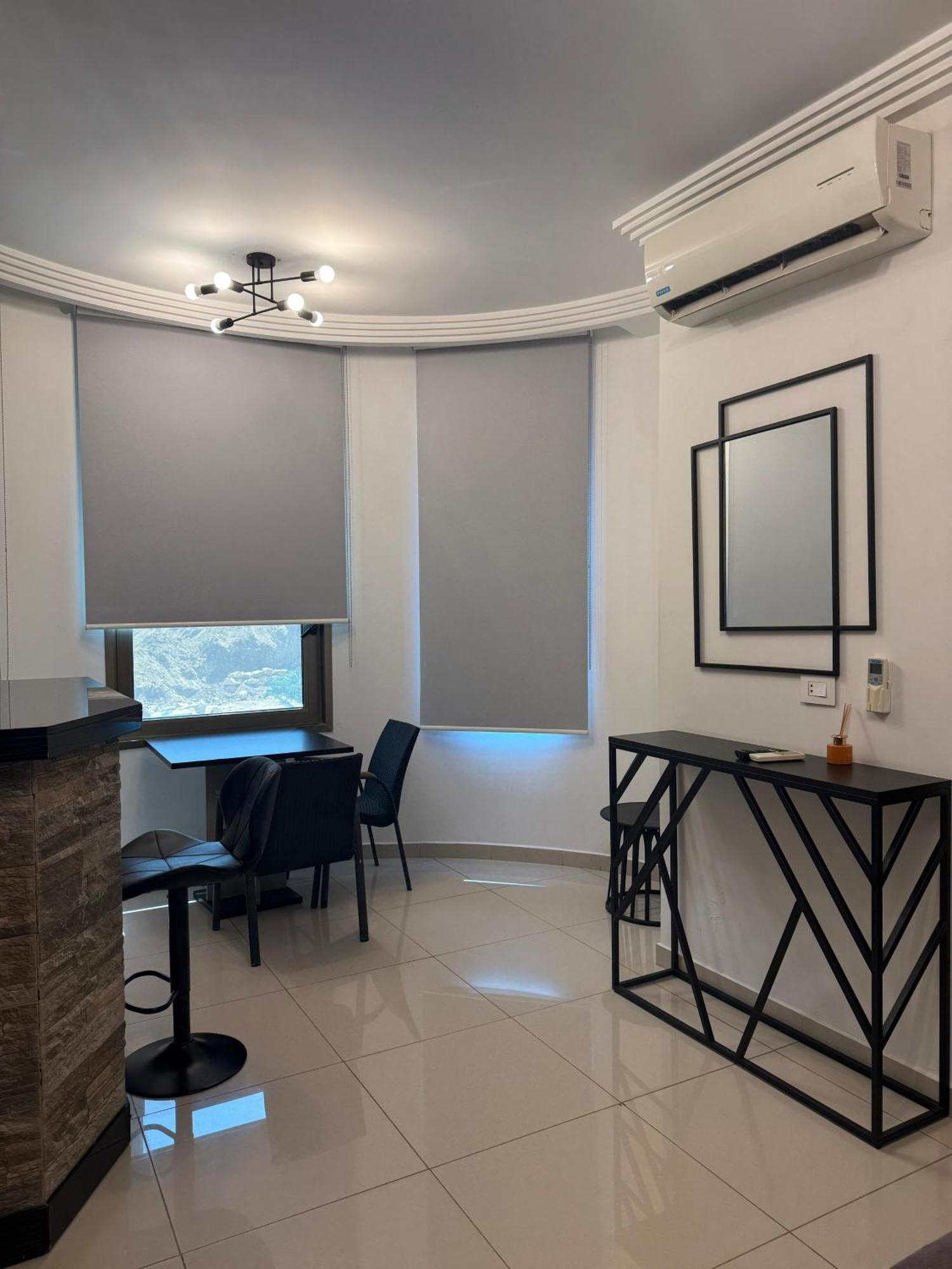 Le Caravelle Beirut Hotel Mansourieh Exterior photo